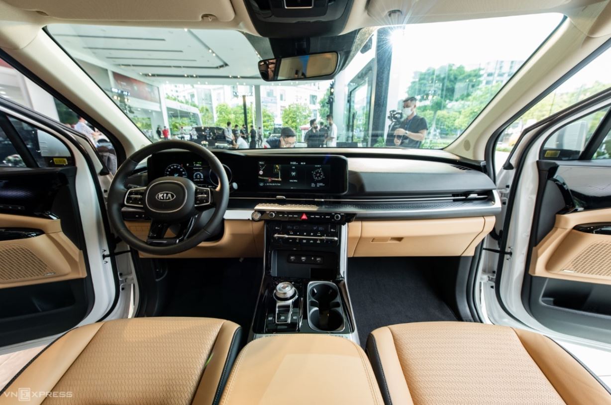 Kia-Carnival-noi-that