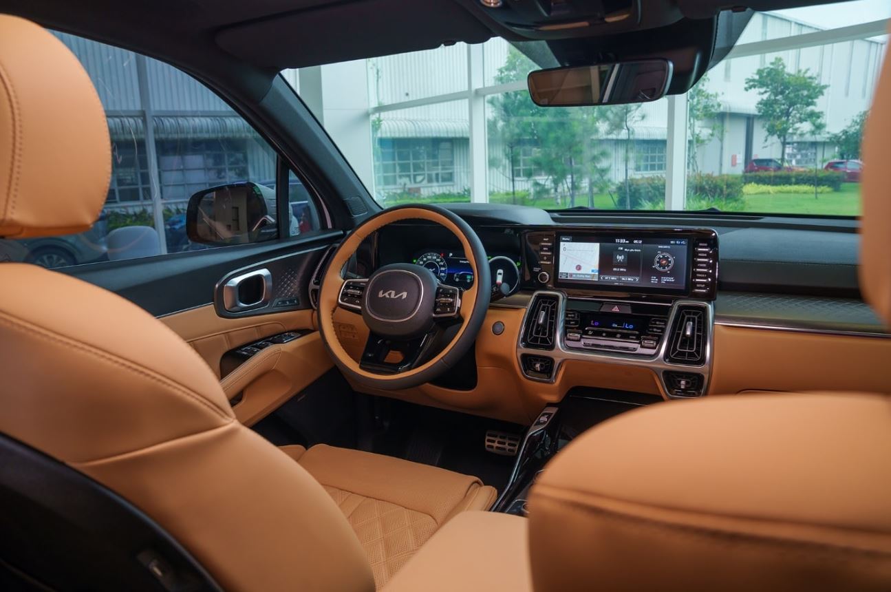 Kia-Sorento-noi-that