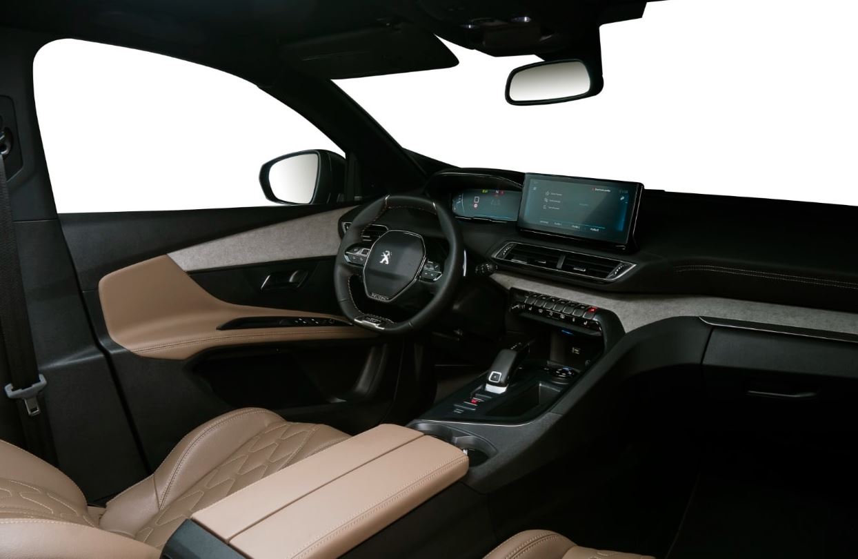 Peugeot-5008-noi-that