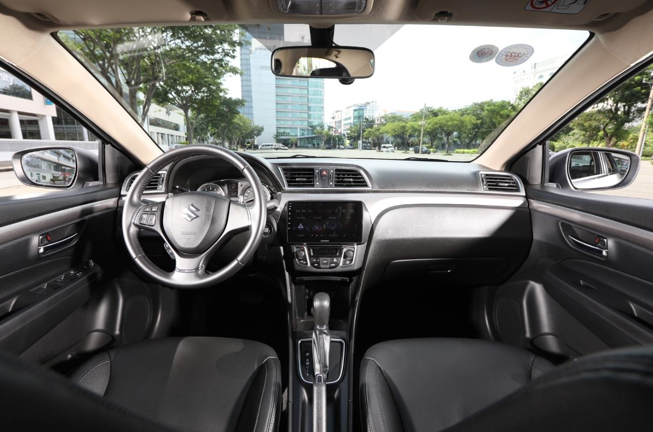 Suzuki-Ciaz-noi-that