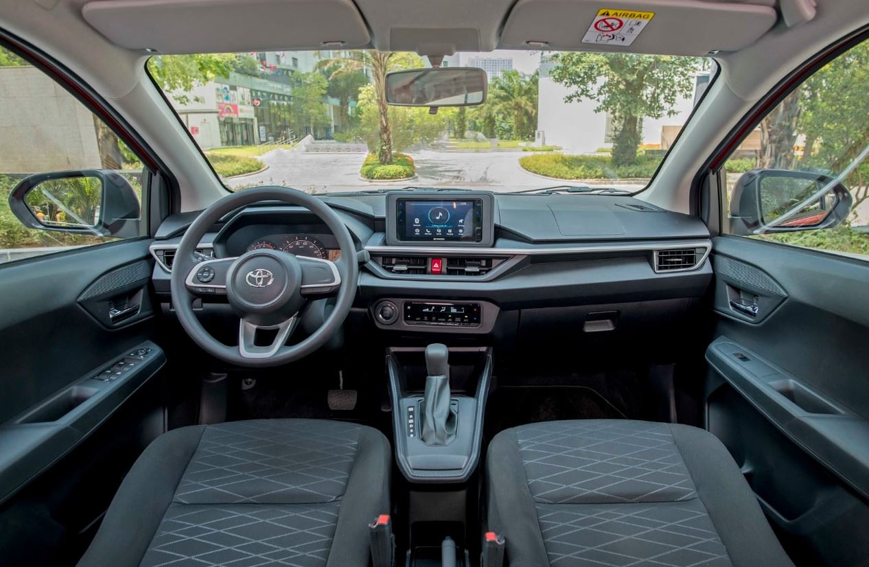 Toyota-Wigo-noi-that