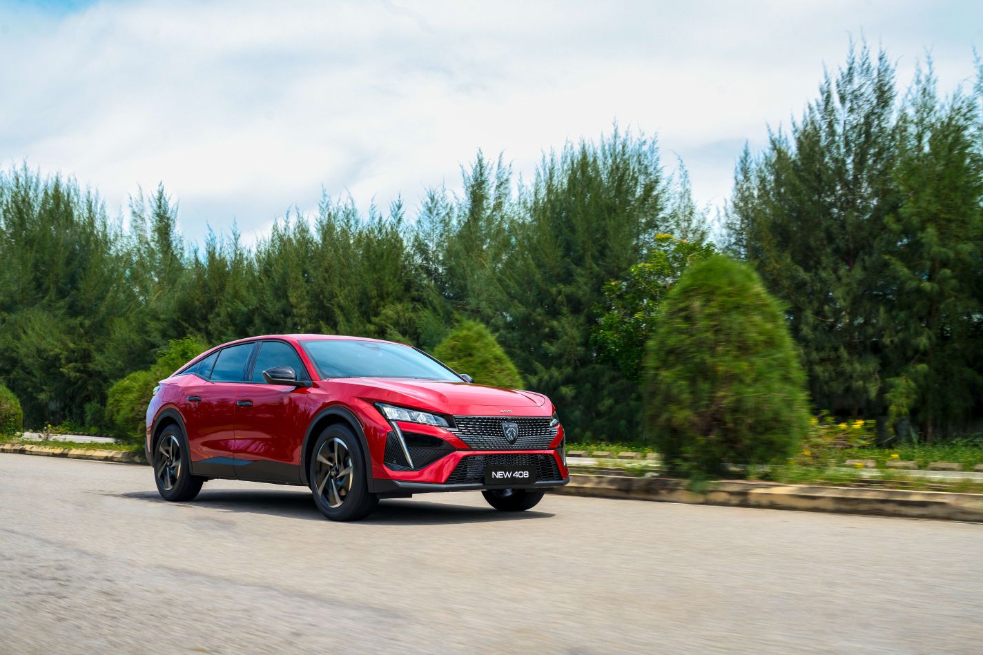 peugeot-408-van-hanh