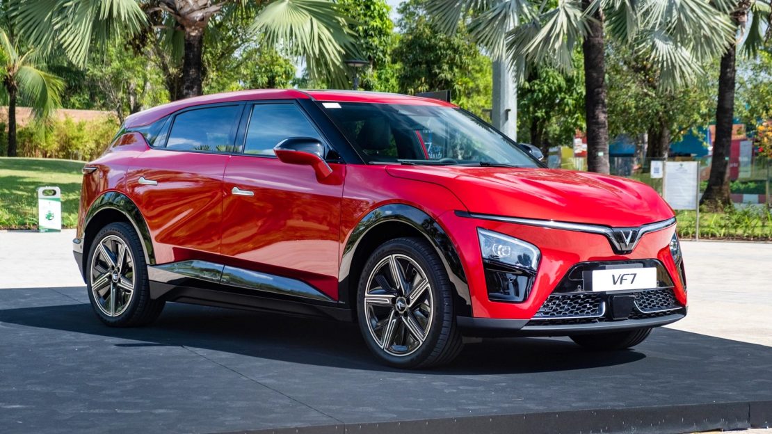 Vinfast-VF7