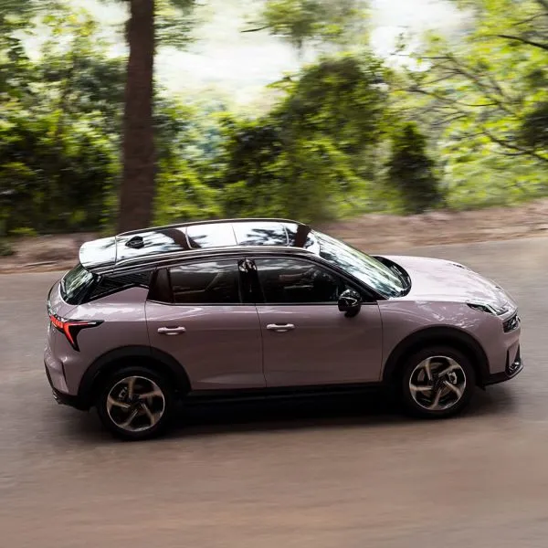 Lynk & Co 06 – Cảm giác an toàn đến từ trải nghiệm thực tế