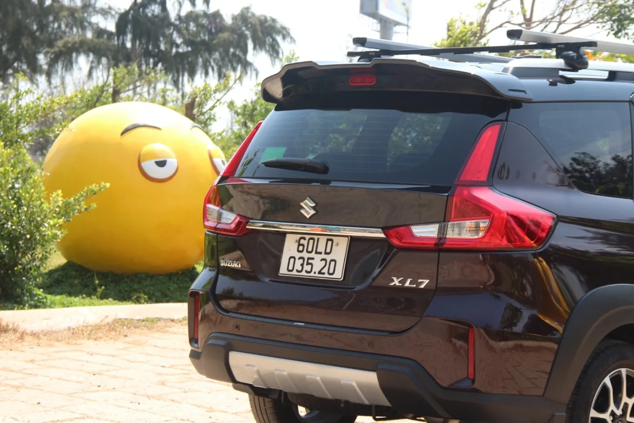 Suzuki XL7