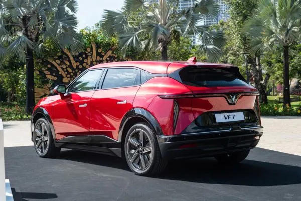 VinFast VF 7