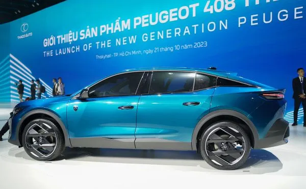Peugeot 408