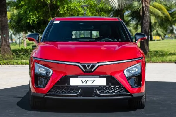 VinFast VF 7
