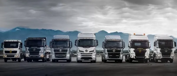 Xe đầu kéo Shacman