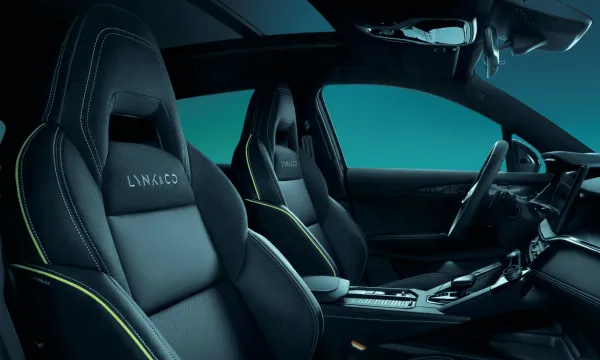 Lynk & Co 06