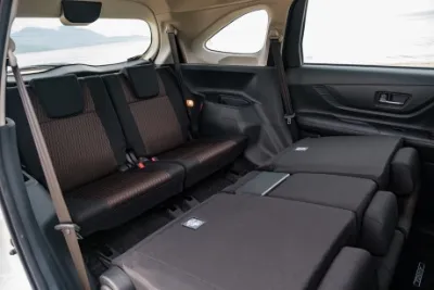 Toyota Avanza Premio