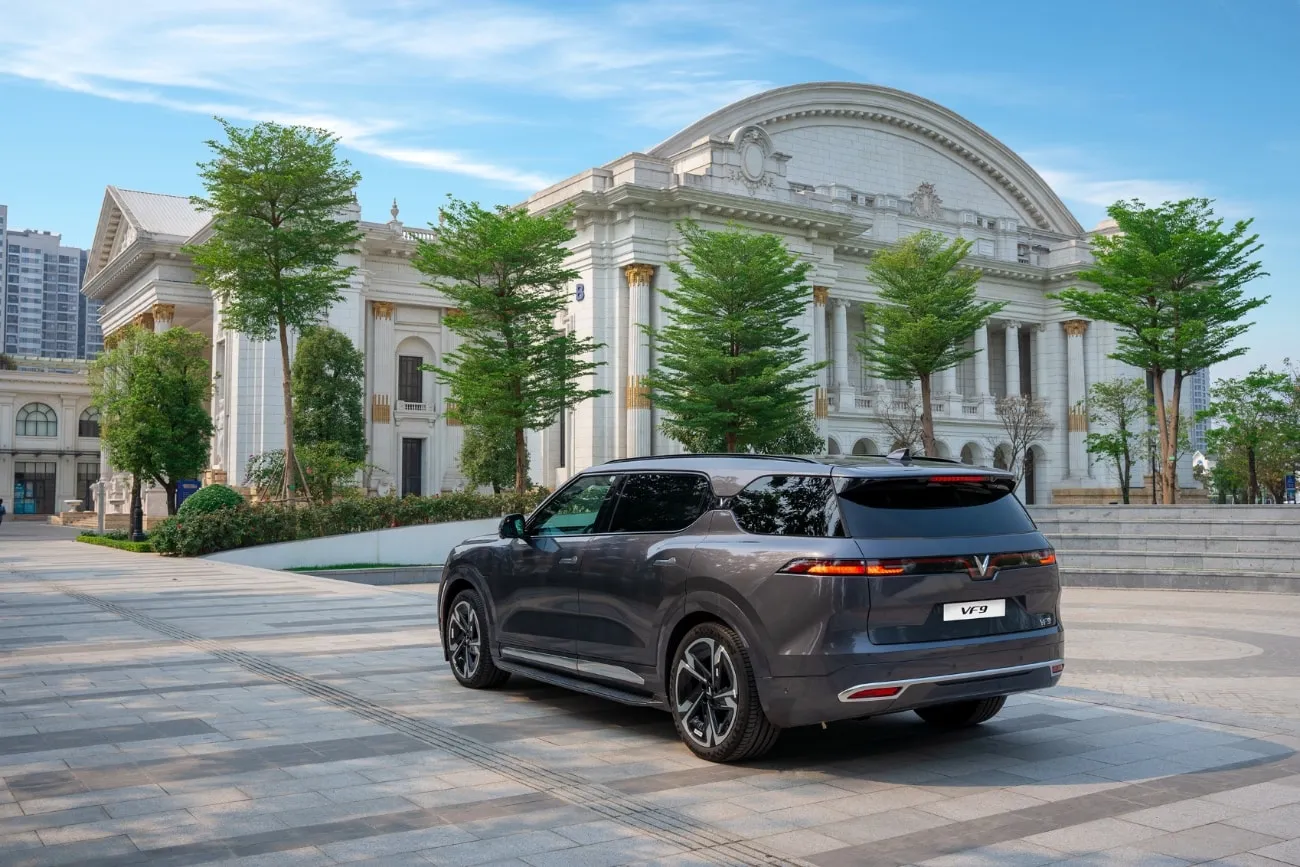 VinFast VF 9